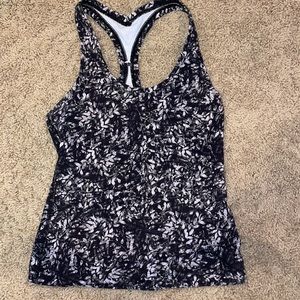 Lululemon cropped tank top